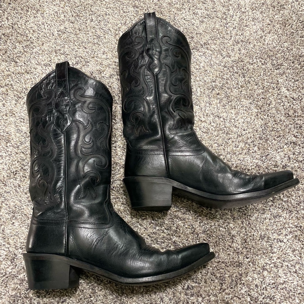 Black Old West Women's Cowboy Boots - size 8 - gently worn